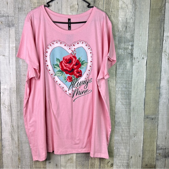 torrid Other - Torrid Size 4(4X)(26) Crewneck Short Sleeve Relaxed Sleep T-Shirt Heart Graphic